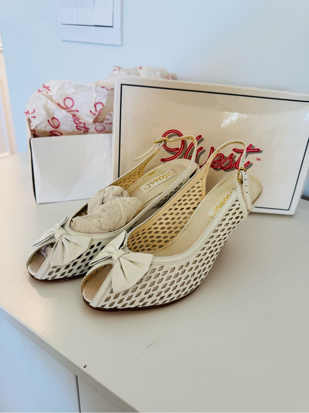 Vintage 9 West Cream Slingback Peep-Toe Wedges with Bow in box
